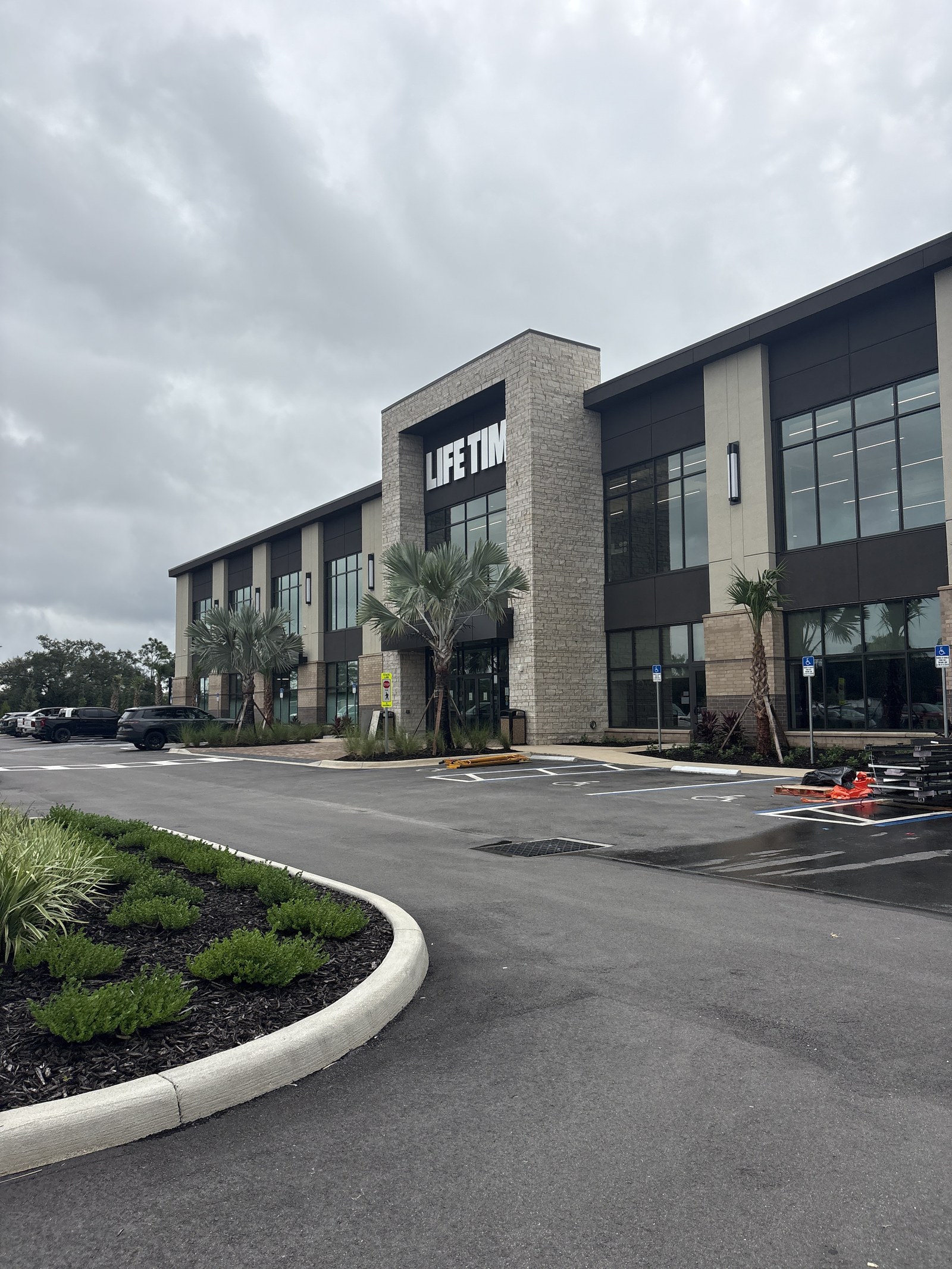 The two-story Life Time Lakewood Ranch building and its parking lot.